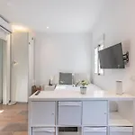 Apartment Cozy With Ac & Barbecue, Close To The Sea Marbella