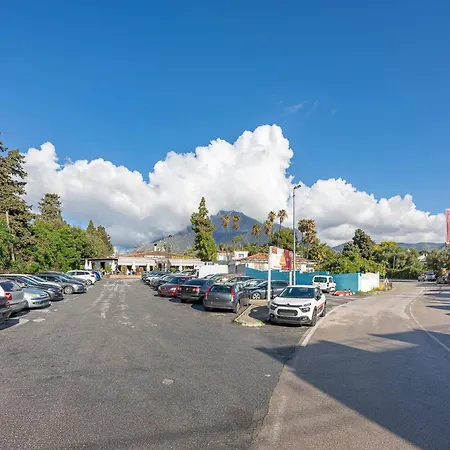 Cozy With Ac & Barbecue, Close To The Sea Marbella