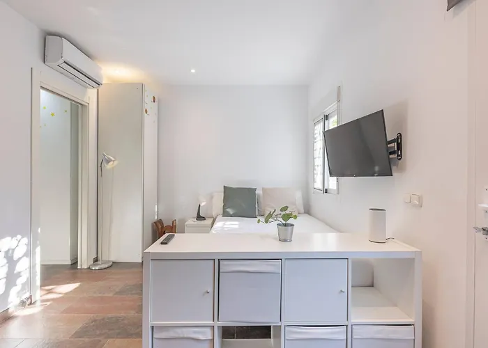 Apartmán Cozy With Ac & Barbecue, Close To The Sea Marbella